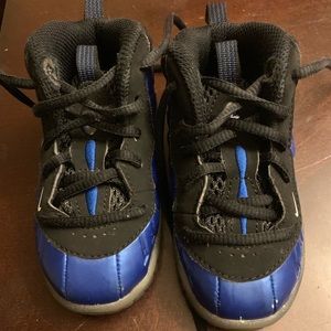 Blue and Black Foam Posits